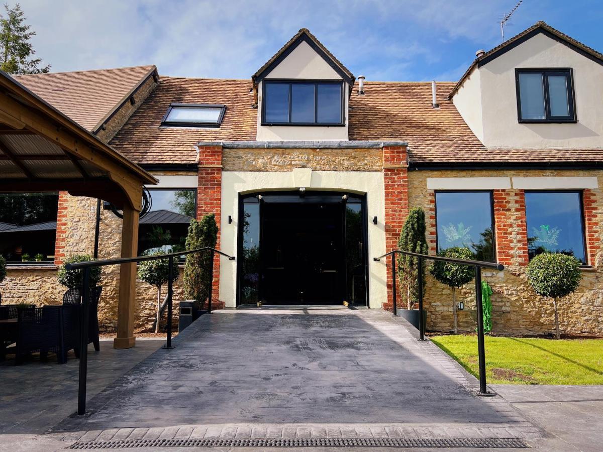 The Chesterton Hotel Bicester Buitenkant foto